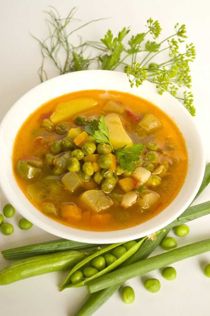 Салат с кальмарами — самые вкусные и простые рецепты