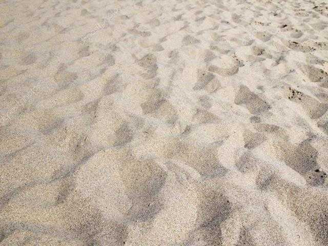 К чему снится песок женщине или мужчине — 59 толкований из разных сонников