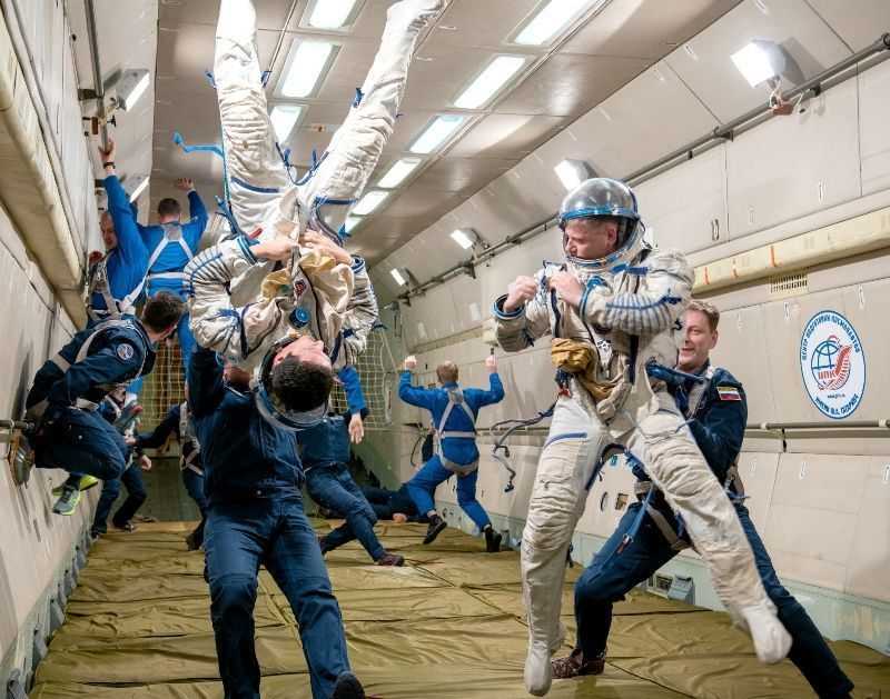 Одежда космонавтов — скафандр